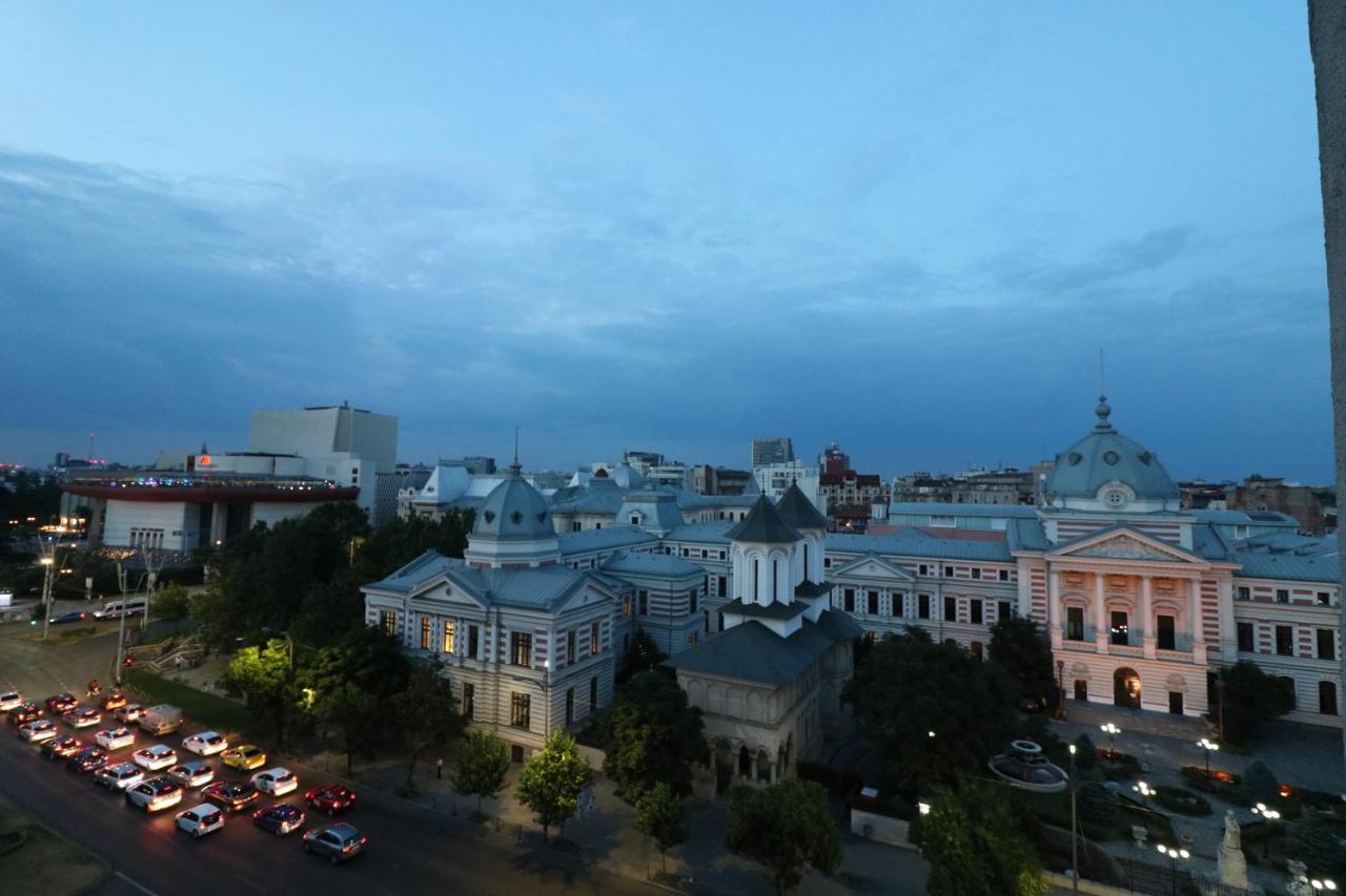 Serenity Heights Apartment: A Panoramic Haven Near Old Town - Free Minibar Bucarest Esterno foto