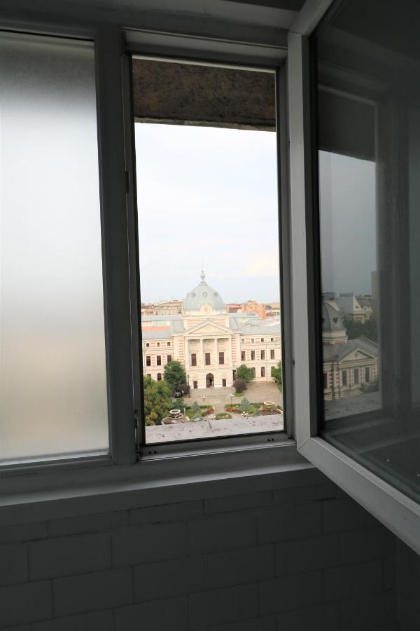 Serenity Heights Apartment: A Panoramic Haven Near Old Town - Free Minibar Bucarest Esterno foto