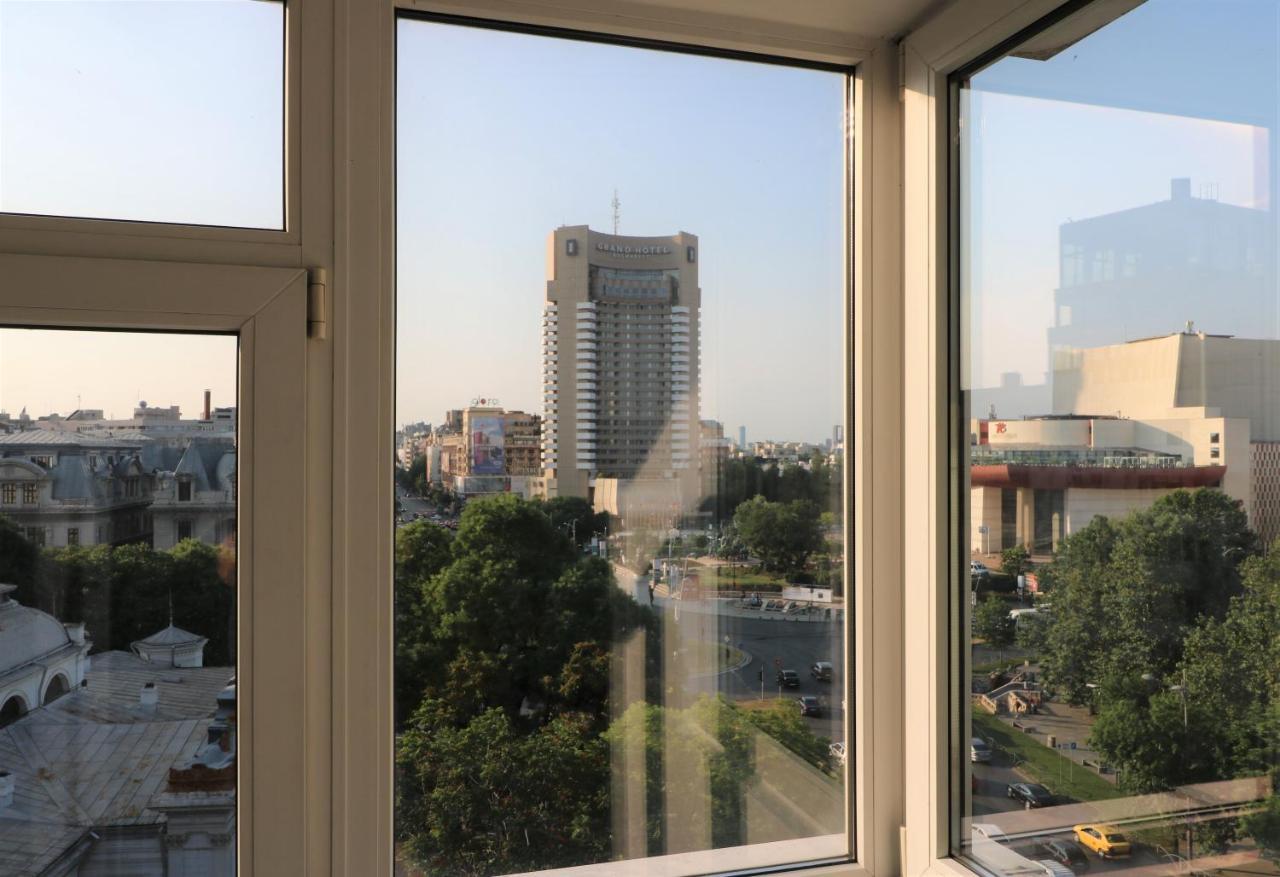 Serenity Heights Apartment: A Panoramic Haven Near Old Town - Free Minibar Bucarest Esterno foto