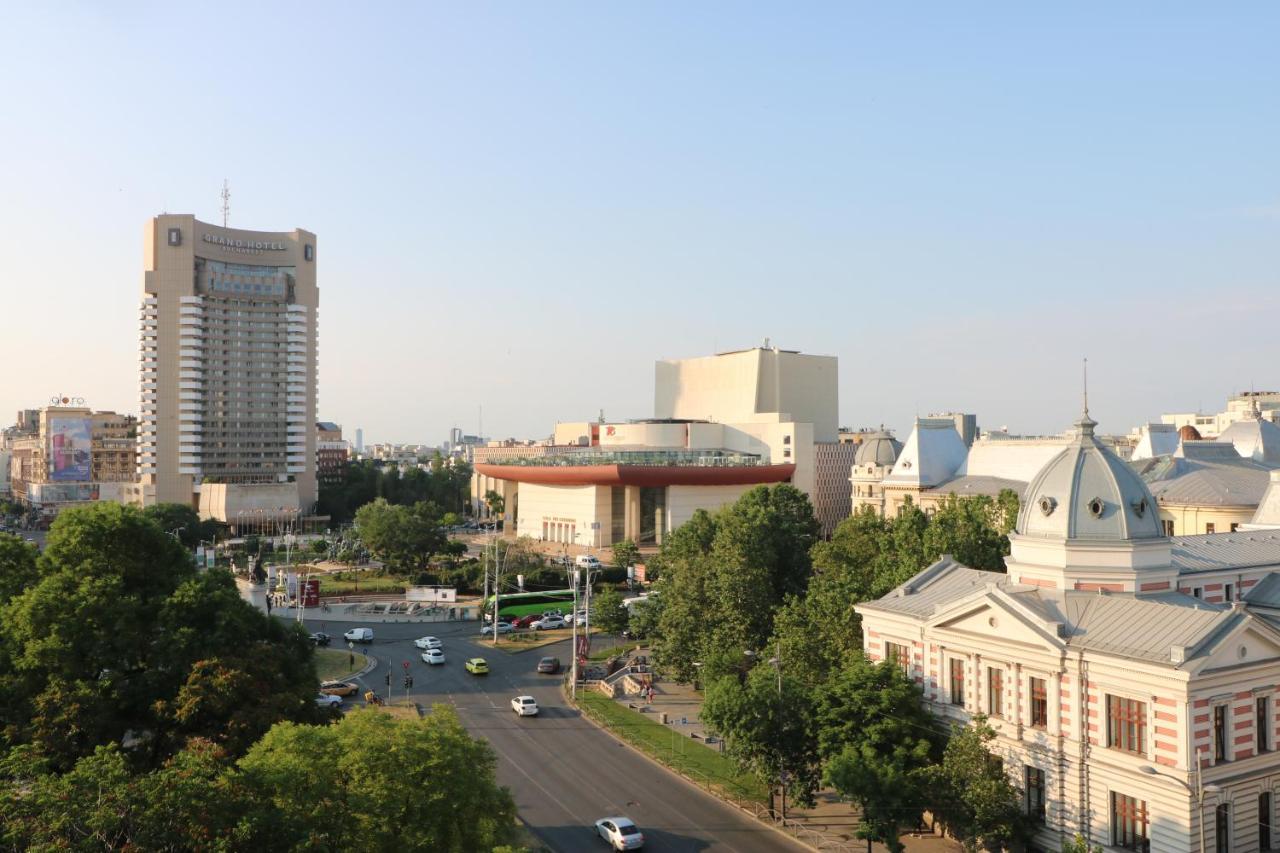 Serenity Heights Apartment: A Panoramic Haven Near Old Town - Free Minibar Bucarest Esterno foto