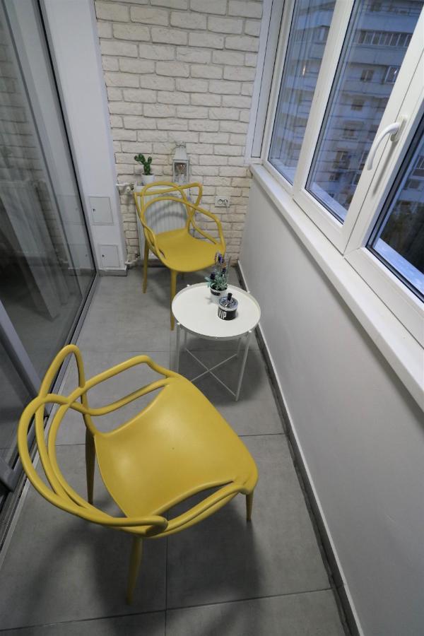 Serenity Heights Apartment: A Panoramic Haven Near Old Town - Free Minibar Bucarest Esterno foto